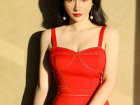 柳岩床上裸色写真图片,性感与争议的交织