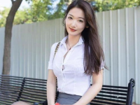 唐安琪红色导游图片,唐安琪导游带你领略革命圣地风采