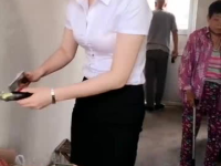 收拾家务的小姐姐叫什么,家务达人小姐姐的温馨日常
