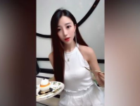 会做吃的东西小姐姐视频,美食达人教你轻松制作家常美味